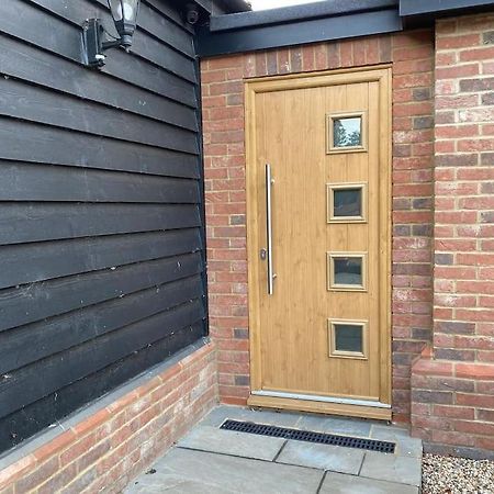 Stansted Airport Luxury Annexe With Parking. Apartment Birchanger ภายนอก รูปภาพ