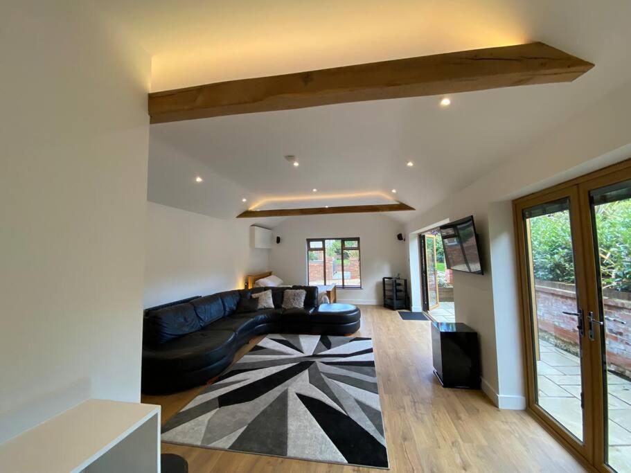 Stansted Airport Luxury Annexe With Parking. Apartment Birchanger ภายนอก รูปภาพ