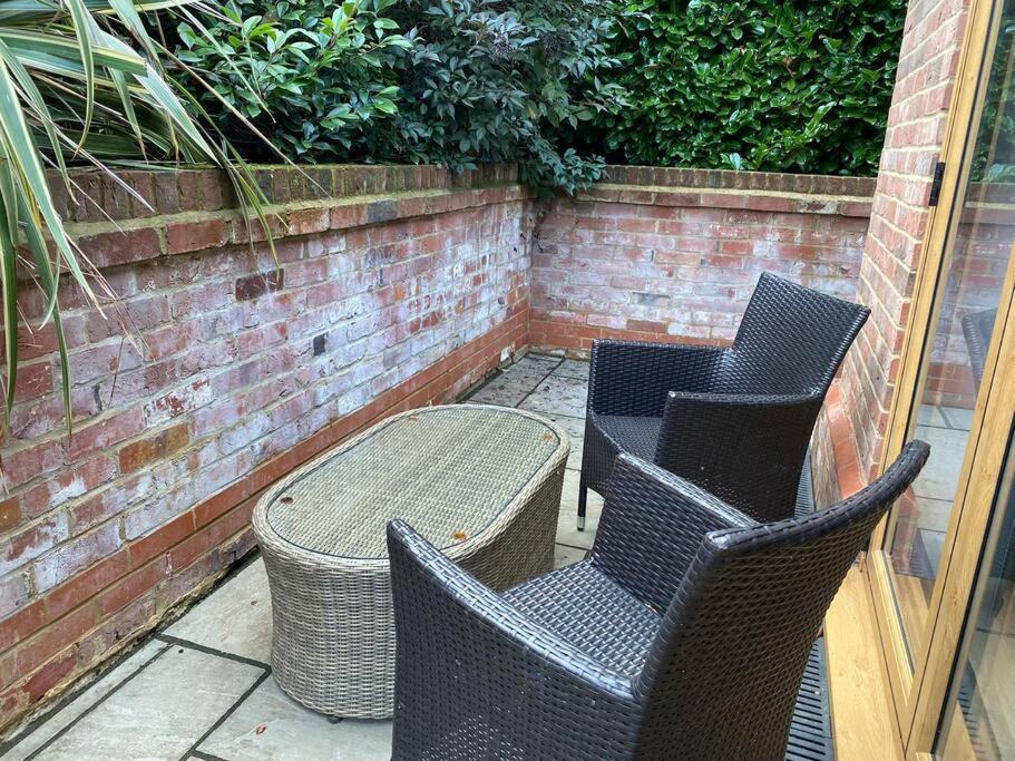 Stansted Airport Luxury Annexe With Parking. Apartment Birchanger ภายนอก รูปภาพ
