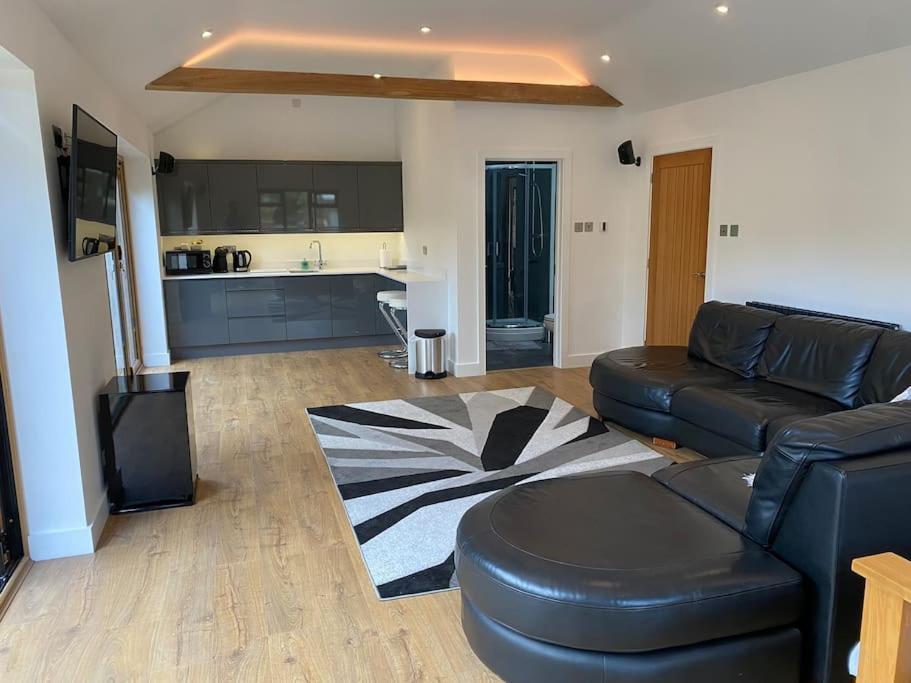 Stansted Airport Luxury Annexe With Parking. Apartment Birchanger ภายนอก รูปภาพ