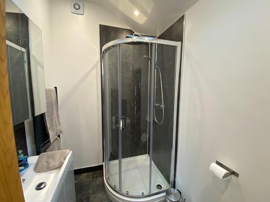 Stansted Airport Luxury Annexe With Parking. Apartment Birchanger ภายนอก รูปภาพ