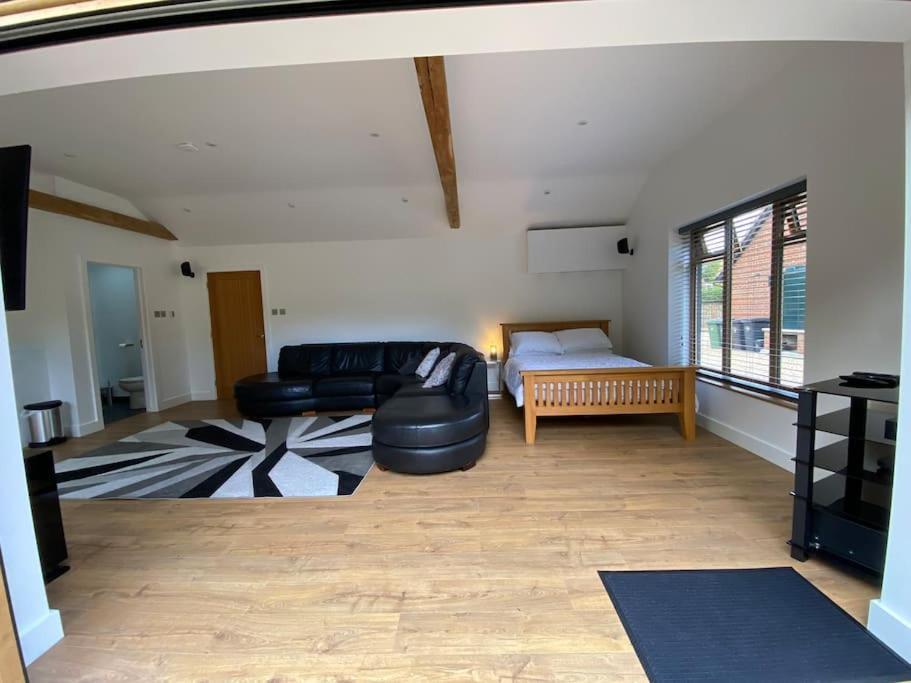 Stansted Airport Luxury Annexe With Parking. Apartment Birchanger ภายนอก รูปภาพ