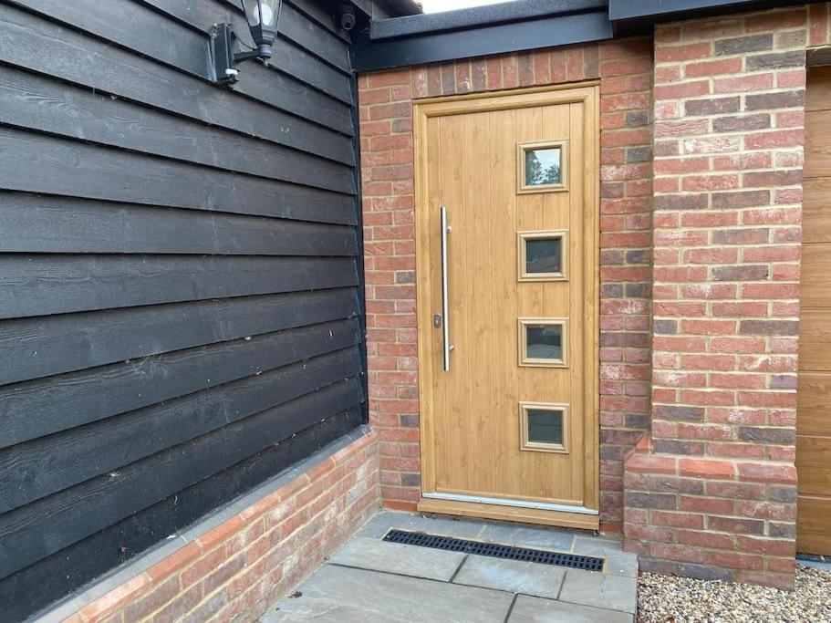 Stansted Airport Luxury Annexe With Parking. Apartment Birchanger ภายนอก รูปภาพ